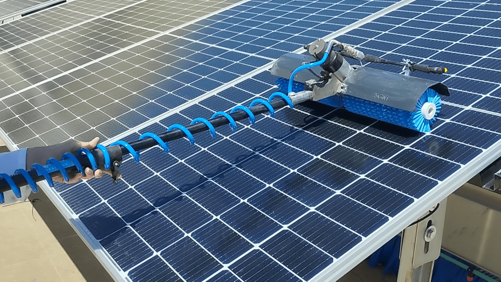 solar panel cleaning service